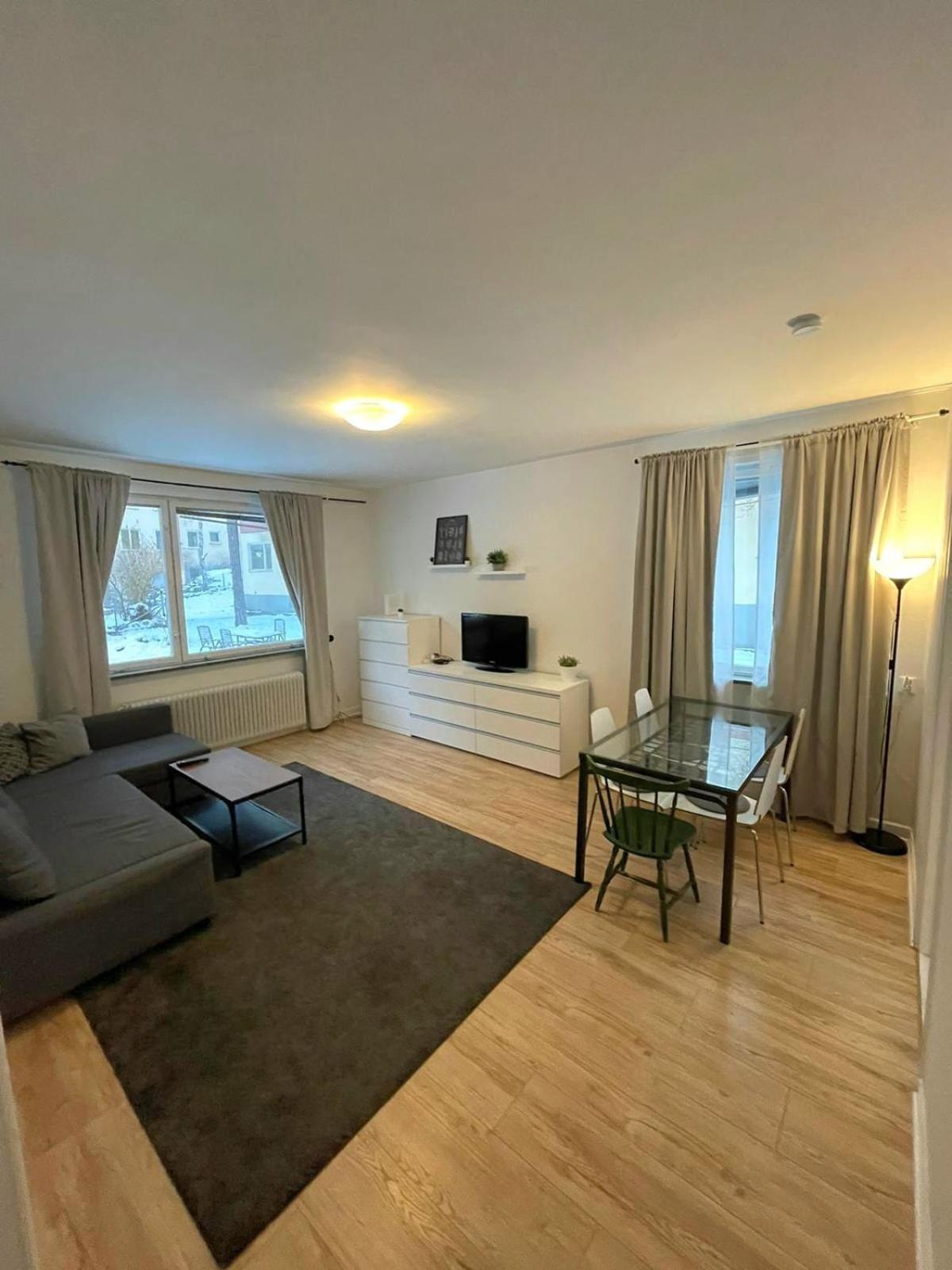 Flatin Erbjuder Laegenheter I Soedra Stockholm Apartment Exterior foto